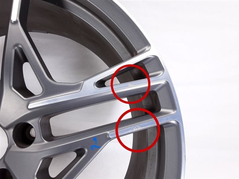 Audi R8 Rim 20" 4S0601025AE !BENT ON THE REAR OUTER EDGE!