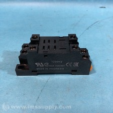Omron PTF08A-E Relay Socket FNIP