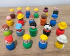 Lot of 20 Vintage Fisher Price Little People Family Peg Figures