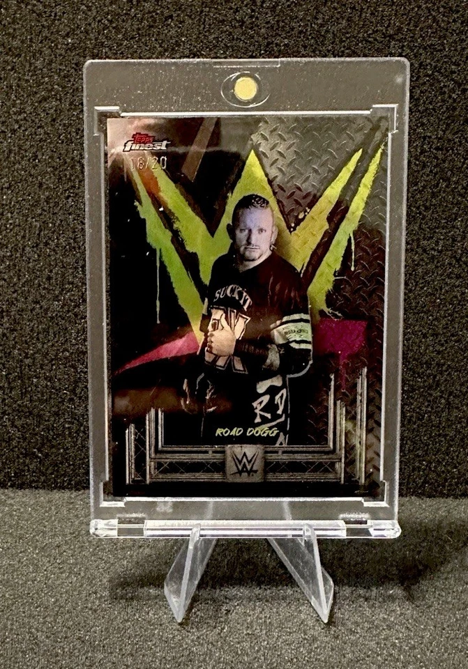 Road Dogg WWE TOPPS FINEST 2025 refractor negro poco común #112 18/20 Foto 4 de 4