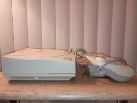 Sega Dreamcast and Controller - FOR PARTS (see desc.)