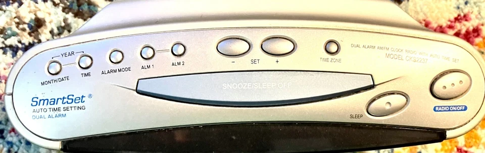 Умный набор Emerson Research CKS2237 автоматические часы радио двойной будильник - ПРОТЕСТИРОВАН/РАБОТАЕТ - Изображение 3 из 4