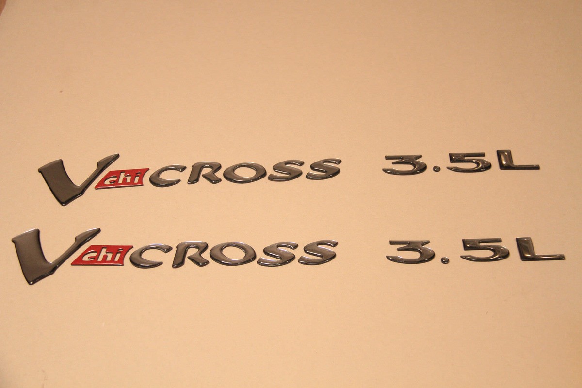Isuzu VehiCROSS Letters Badge Emblem Logo Decal 3D | Silver