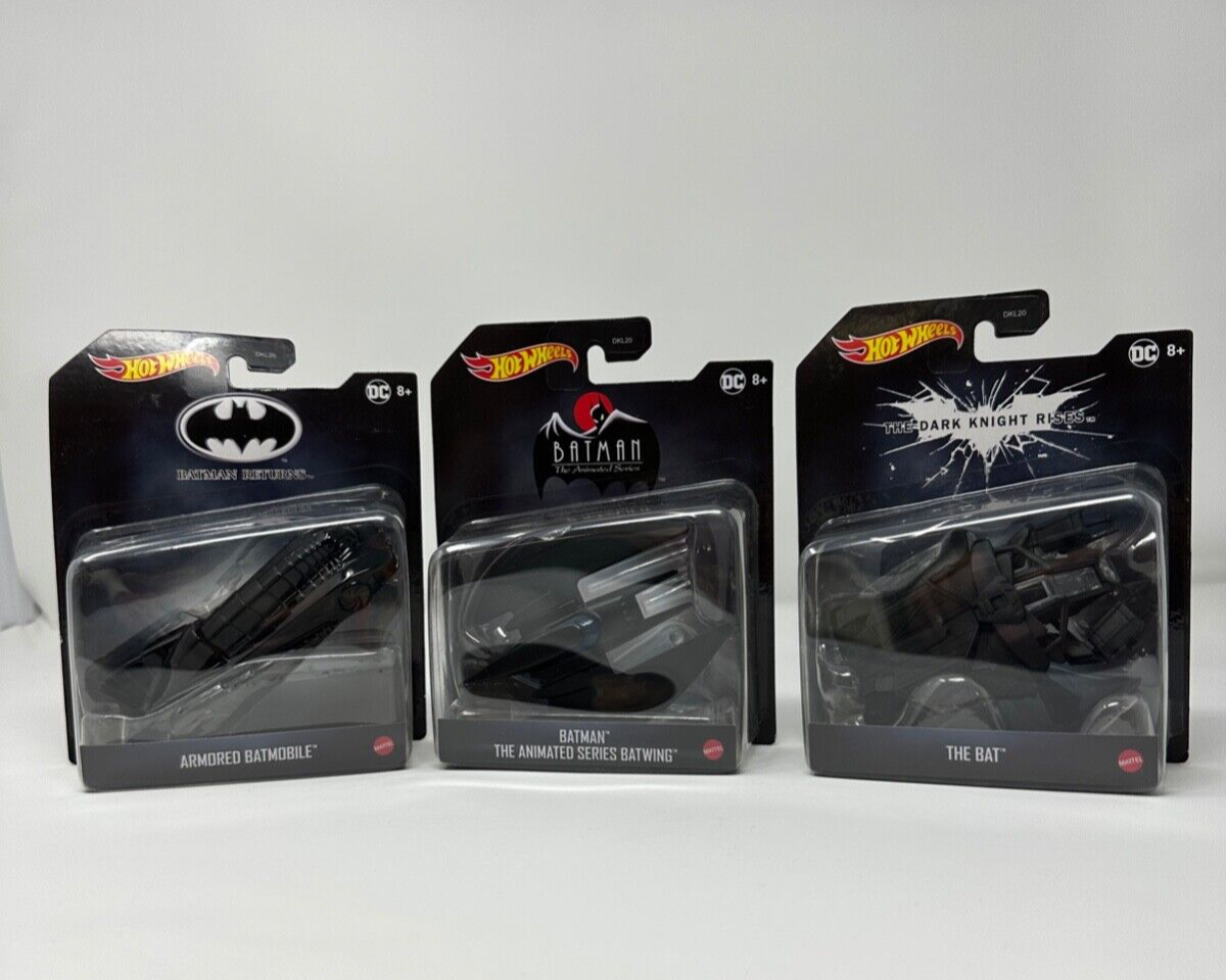 Hot Wheels Batman RETURNS BATMOBILE BATWING DARK KNIGHT BAT