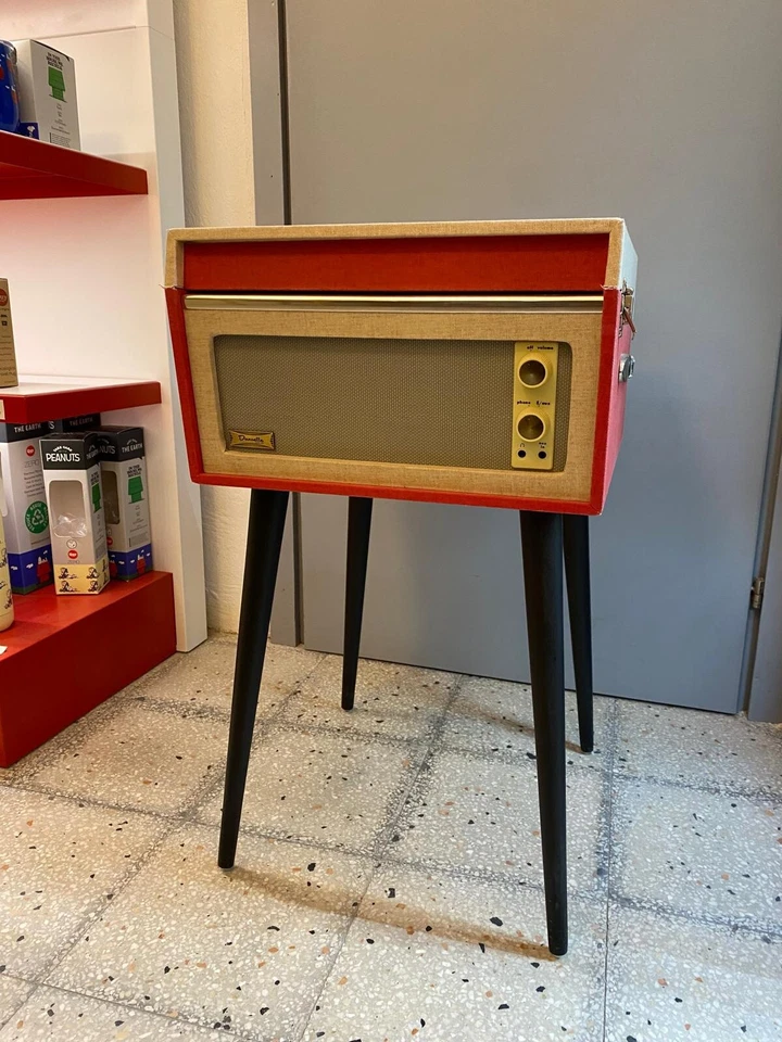 Giradischi Crosley Bermuda Rosso - Immagine 2 di 4