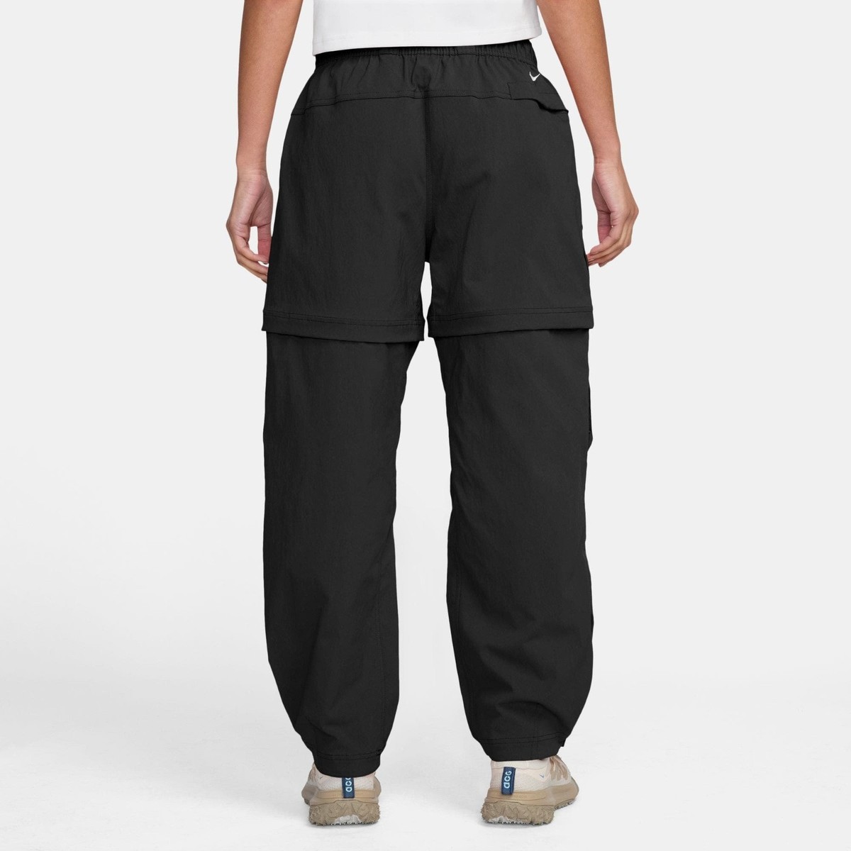 $195 Nike ACG Smith Summit Cargo Convertible Pants Black Womens