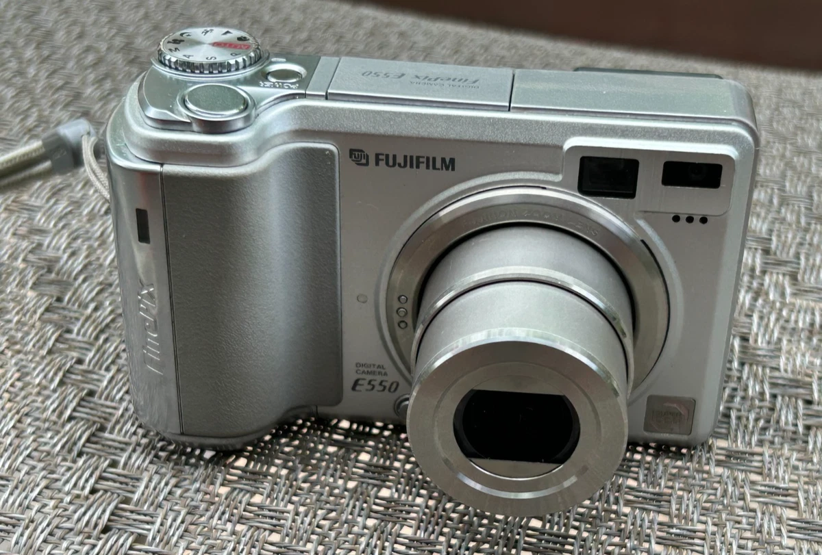 Preços baixos em Câmeras digitais Fujifilm FinePix E550 | eBay