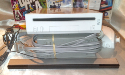 Wiiセット NINTENDO WII RVL-001 CONSOLE BUNDLE W/ NUNCHUK AND 4 GAMES | eBay