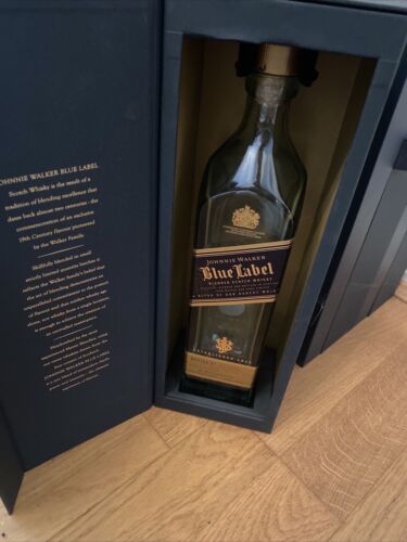 johnny walker blue label empty bottle plus genuine box - Picture 1 of 1