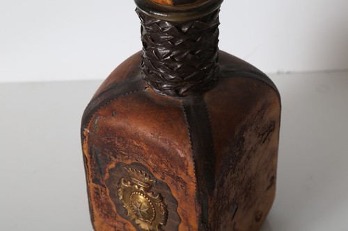 Special Offer - Limited Edition - Handmade Whisky Decanter for Whisky Collectors - Picture 2 of 11