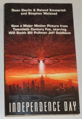 INDEPENDENCE DAY Paperback Book Dean Devlin Movie Tie-In New Unread