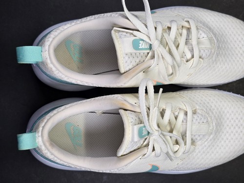 Nike Roshe G Ladies Spikeless Golf Shoe, White/Turquoise, Size 10 - Picture 8 of 17