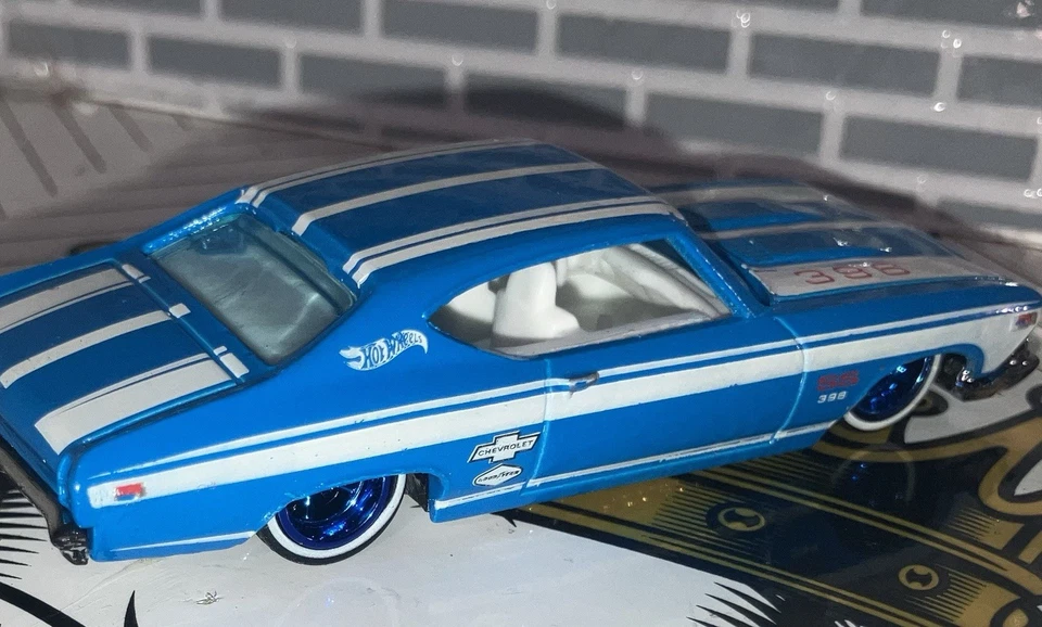 Chevrolet Chevelle SS 396 69 azul blanco rayas de carreras ruedas y neumáticos personalizados Foto 2 de 3