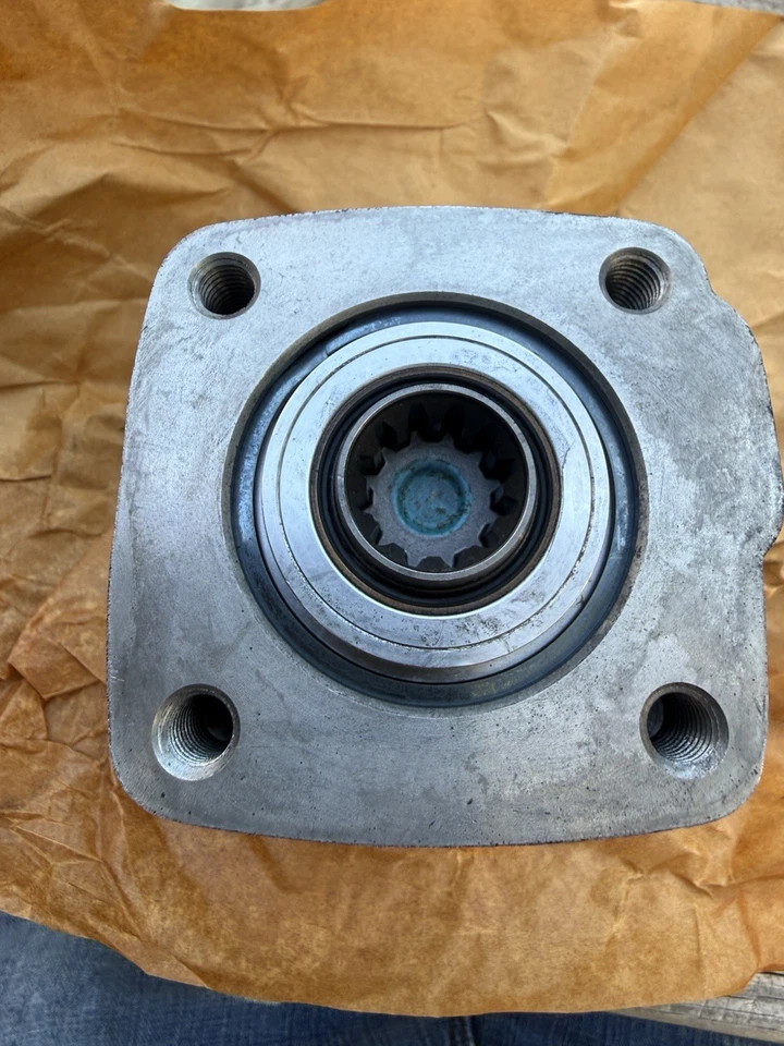 Komatsu Genuine Part 425-64-31100 Steering Valve - Image 2 of 4