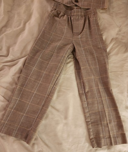 4 Piece Suit Boys 5 Vest,button Down Shirt,pant,Bow Tie. Only Worn Once!!! - Picture 2 of 24