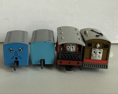 Tomy Toby Henrietta Capsule Plarail Set 4 Stück Wind Up Blue Train Toy