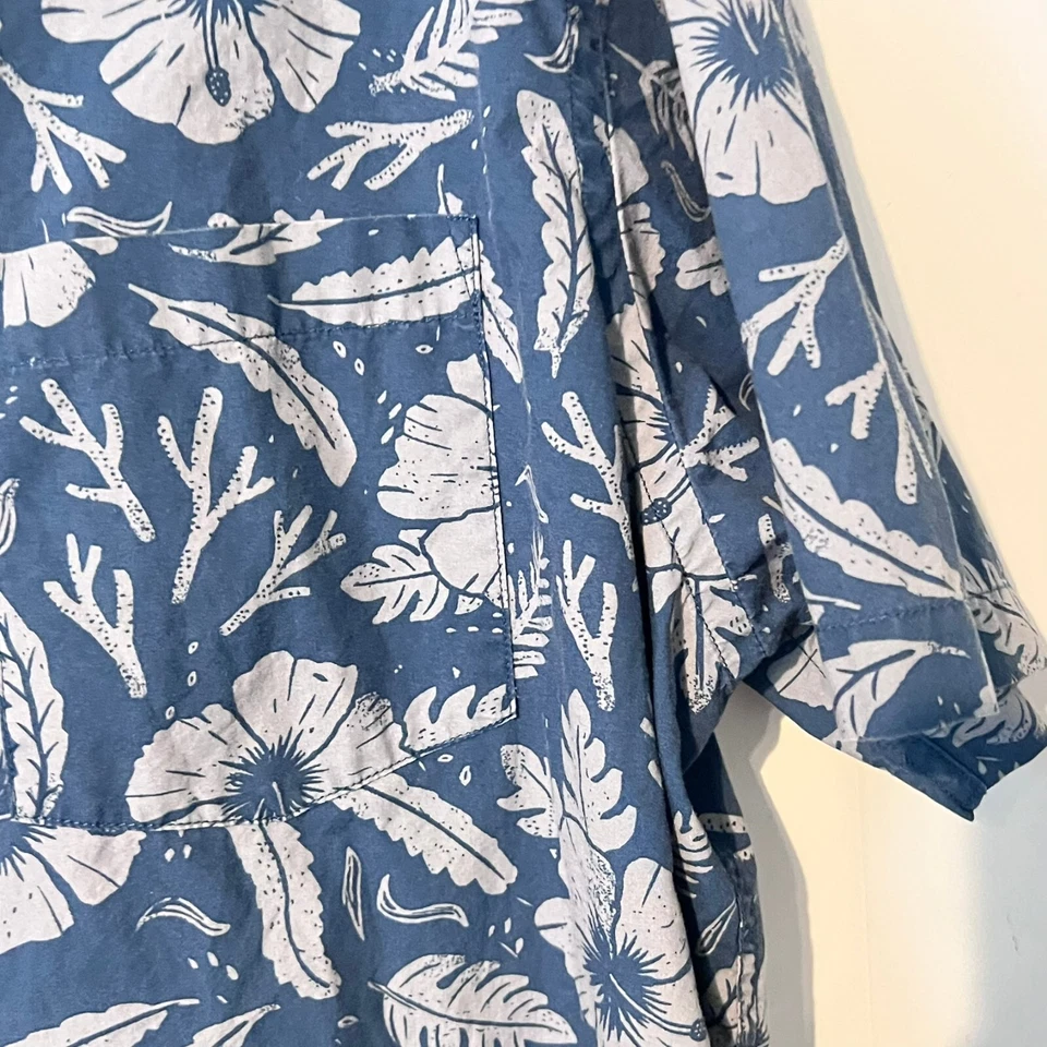 Merona Mens Hawaiian Shirt Size 2XL Blue Grey Floral Chambray Short Sleeve - Image 3 of 4