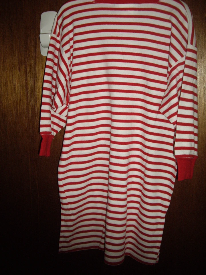 Usado en Excelente Condición Niñas Talla XS 3-4 Kelly's Niños Camisón Rojo Blanco Rayas Navidad Foto 2 de 2