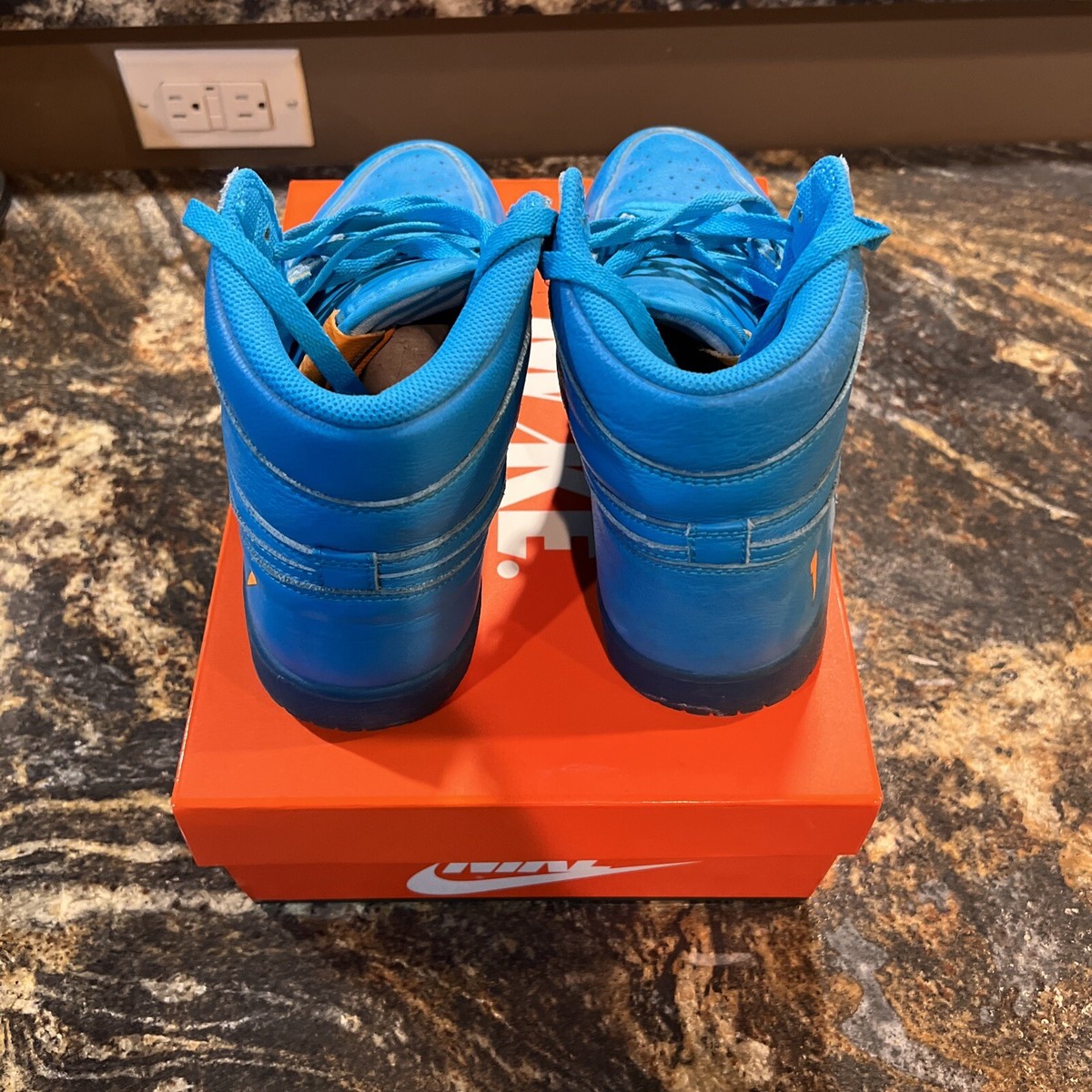 Size 11 - Jordan 1 Retro High OG G8RD Gatorade Pack, Cool 