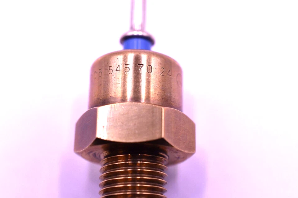 INTERRUPTOR DE TEMPERATURA RADIADOR ORIGINAL NOS MERCEDES-BENZ 190 D 2.5 005 545 70 24 Foto 3 de 3
