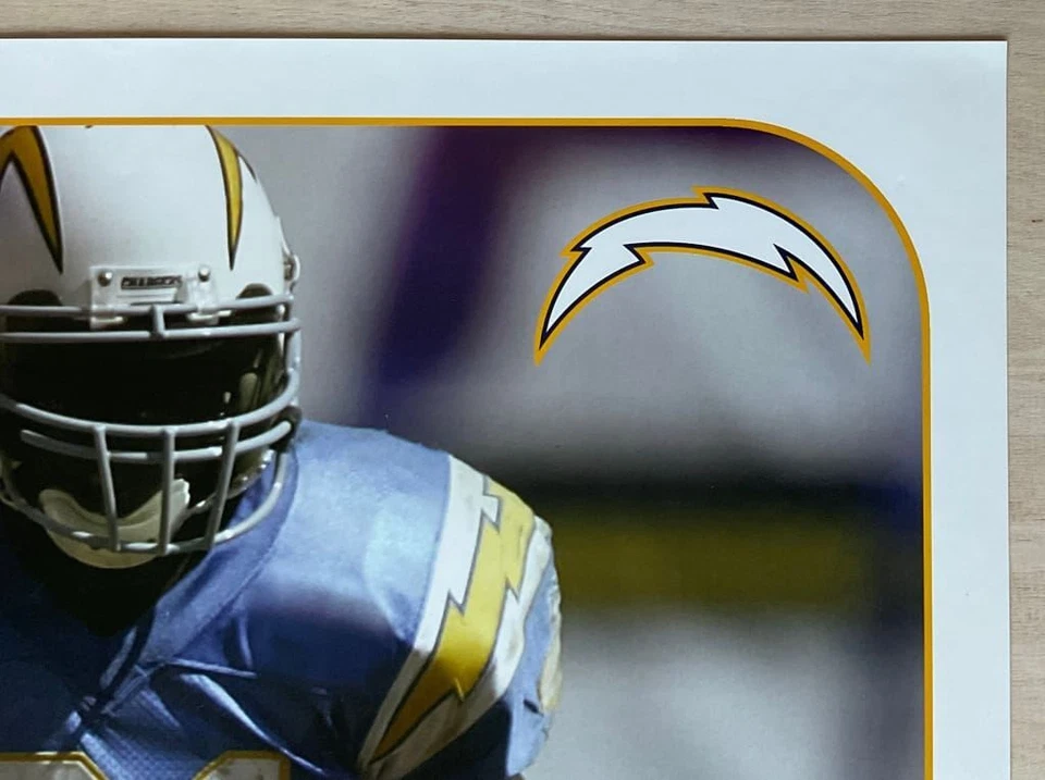 LaDainian Tomlinson 圣地亚哥充电器 2004 年 NFL 官方海报 22.5 x 34 — 第 3/4 张图片