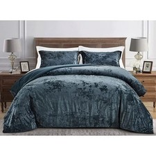Luxurious Velvet king 3 piece Bedding Set in Deep Blue