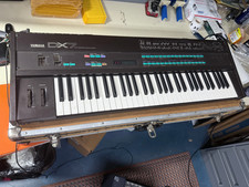 YAMAHA DX7 mk1 Digital FM Synthesizer Keyboard w/ ROM Cartridge &amp; Wooden Case