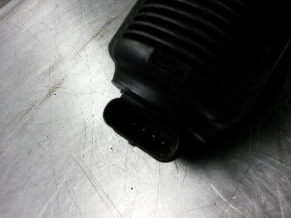 Клапан EGR от 2014 Volkswagen Jetta 1.8 - Изображение 4 из 4