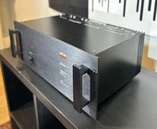 Adcom GFA-555 Solid-State Stereo Power Amplifier