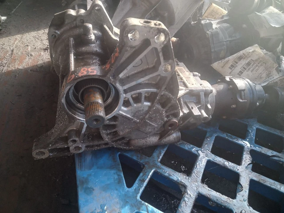 EQUINOX   2015 Transfer Case 359806 - Image 2 of 4
