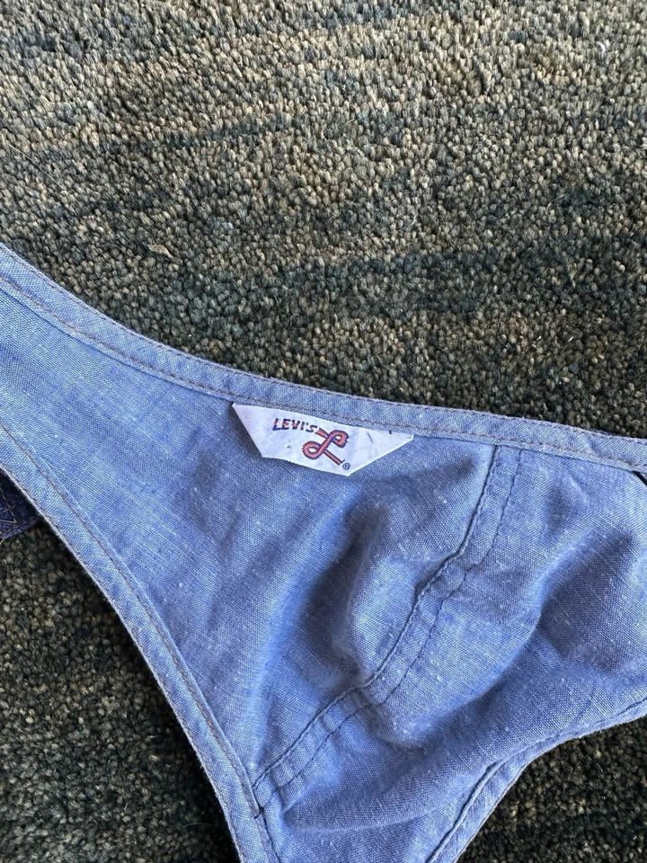Sutiã vintage década de 1970 Levi’s laranja aba denim halter top – raro em branco ® aba - Imagem 3 de 4