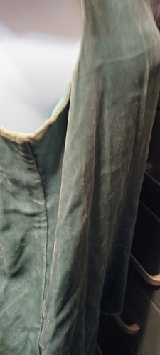 J. Crew Dark Green Velvet Tank Top Size Medium in VGC Scoop Neckline - Picture 3 of 6
