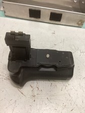 Meike MK-550D Battery Grip Black Multi-Power Battery Pack Holder for Canon 550D