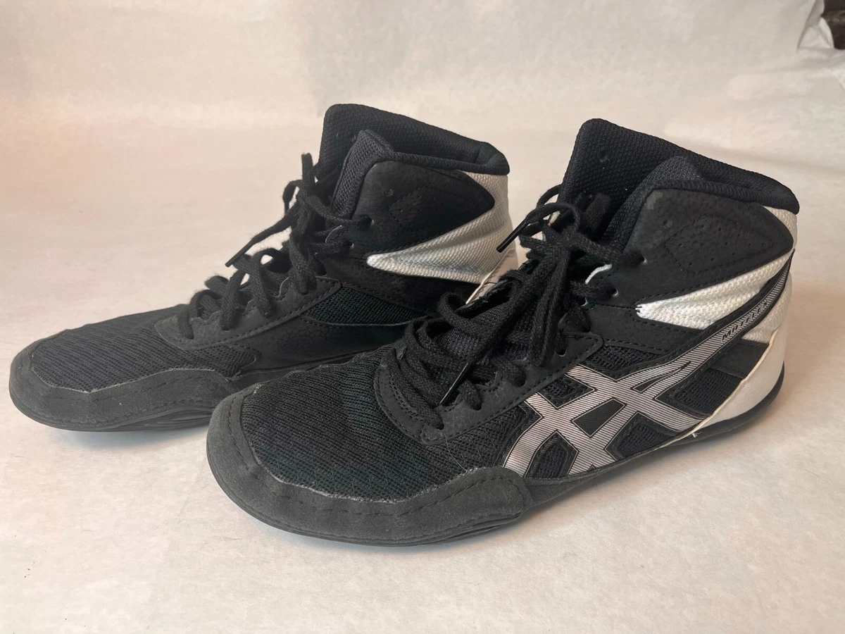 Wrestling hotsell shoes 8.5