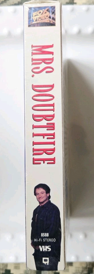 Mrs. Doubtfire (VHS, 1993) - Robin Williams - New - Image 4 of 4