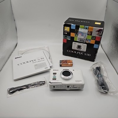 Nikon Coolpix S30 Digitalkamera Weiß Neuwertig Getestet Kamera Foto Bilder Lesen