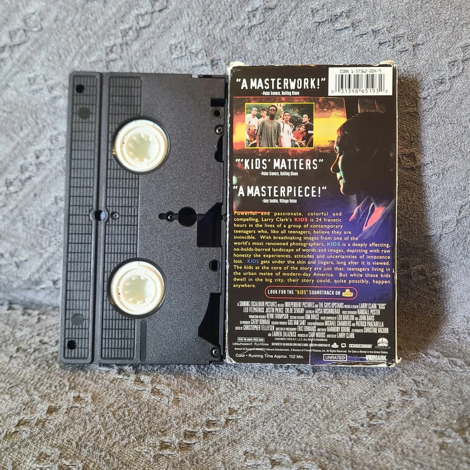 Vintage Kids the movie AND promo poster Larry Clark (VHS/EP, 1997, Walking Art) - Image 3 of 4