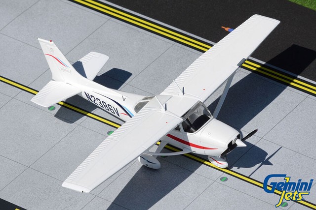 cessna 172 diecast model