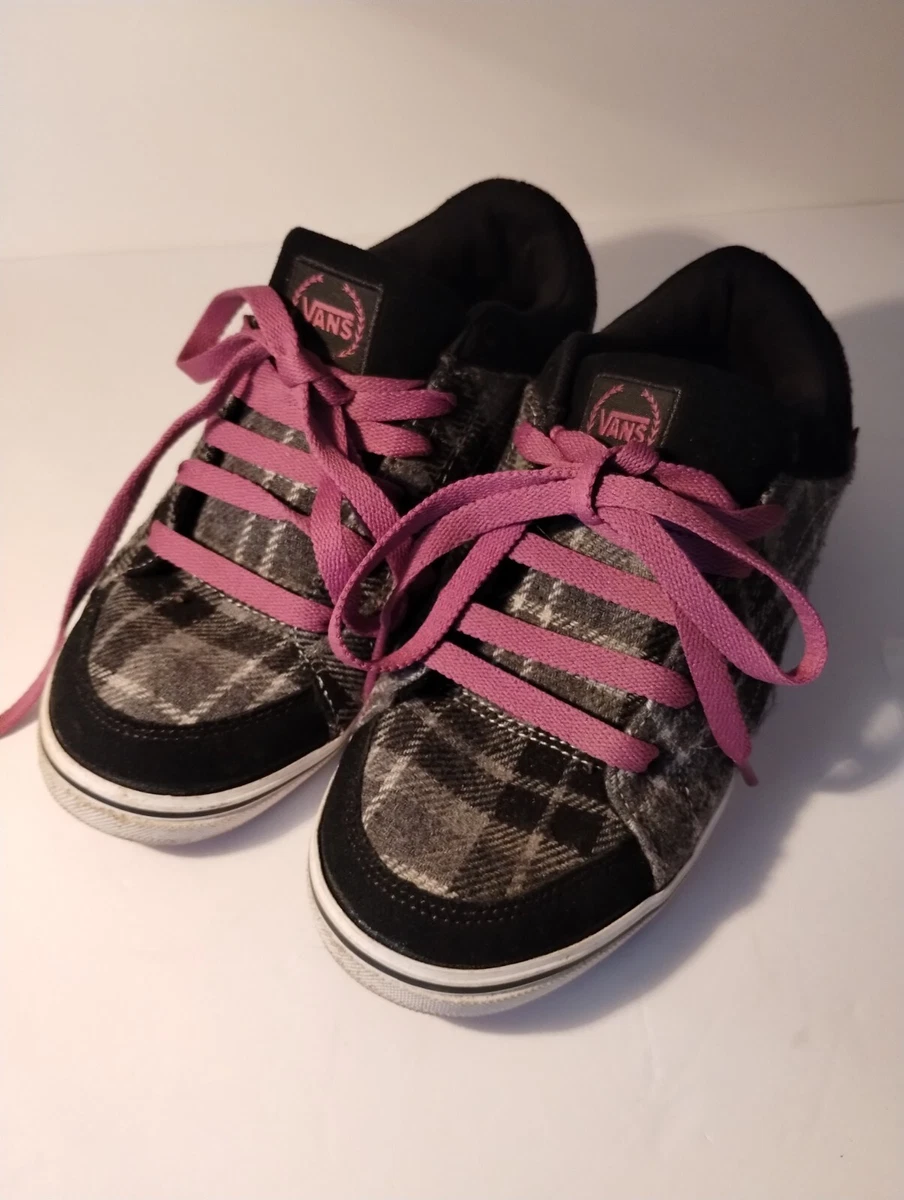 VANS Black White Plaid Sneaker W Plum Purple Shoe Strings Size 7. 5 Womens