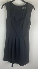Guess Sz 6 Black Fit & Flare Sweetheart Neckline Dress