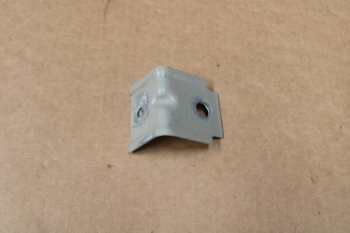 VW Golf 7 5G Halterung Halter Strebe Kotflügel 5G0809471