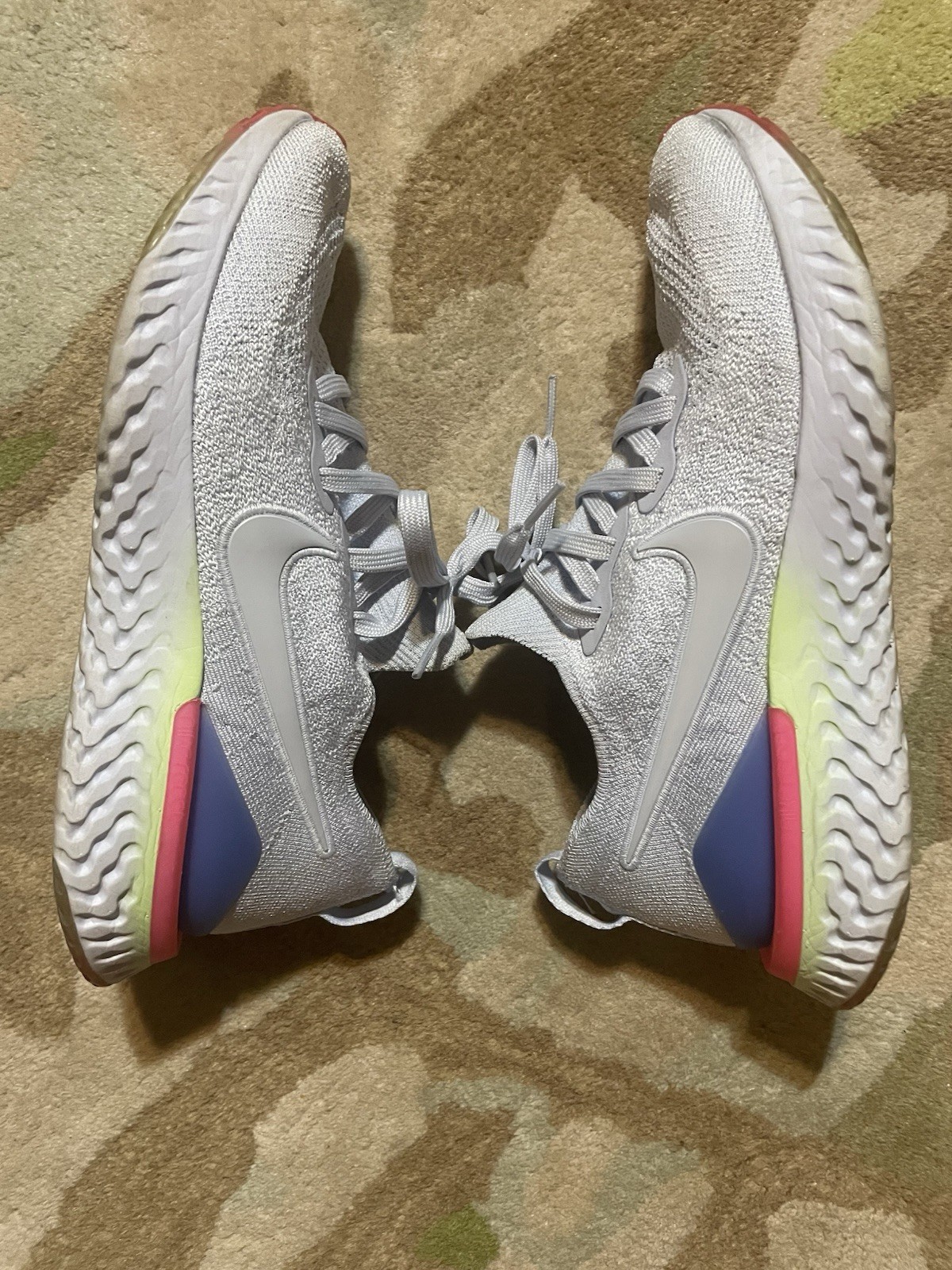 Nike Epic React Blue Shoes, 9.5 - image 3