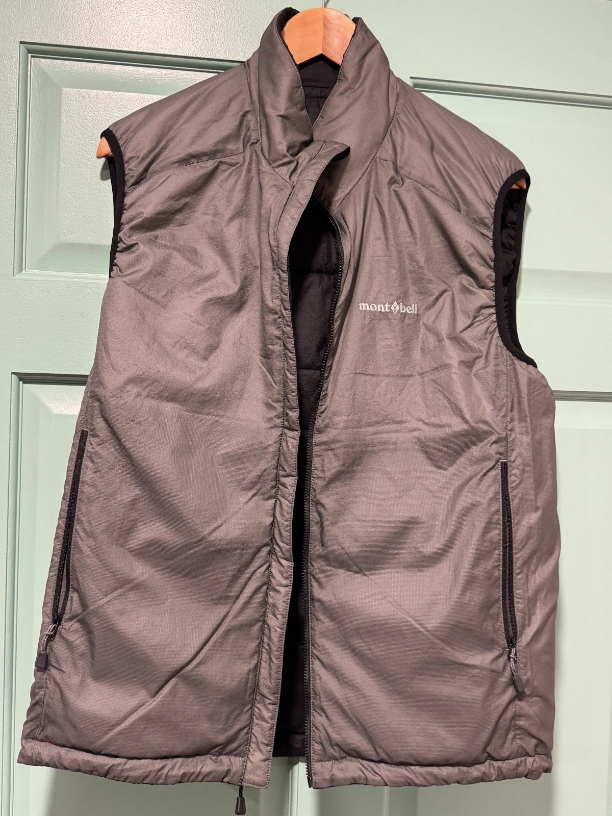 Montbell Medium insulated Thermawrap Reversable Men Vest - Black excellent image 2