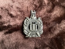 ORIGINAL KINGS OWN SCOTTISH BORDERERS WW1 Glengarry & TOS White metal Cap Badge.
