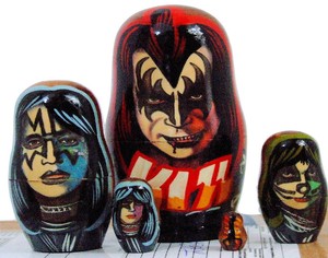 kiss nesting dolls