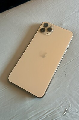 Iphone 11 Pro Max w/ TikTok Installed