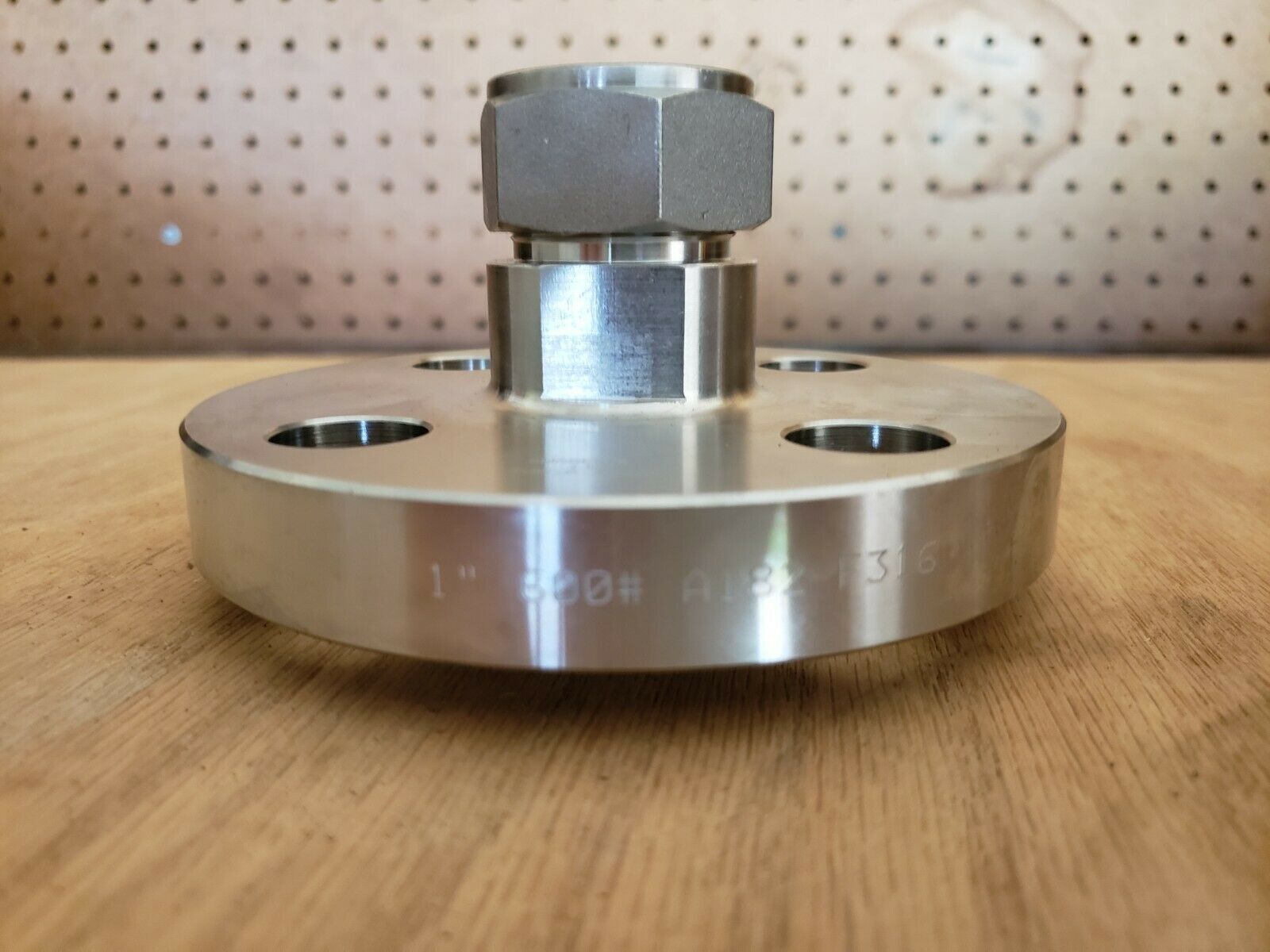 1" Tube to ANSI Flange Class 300 Adapter 316ss Swagelok SS1610F16300