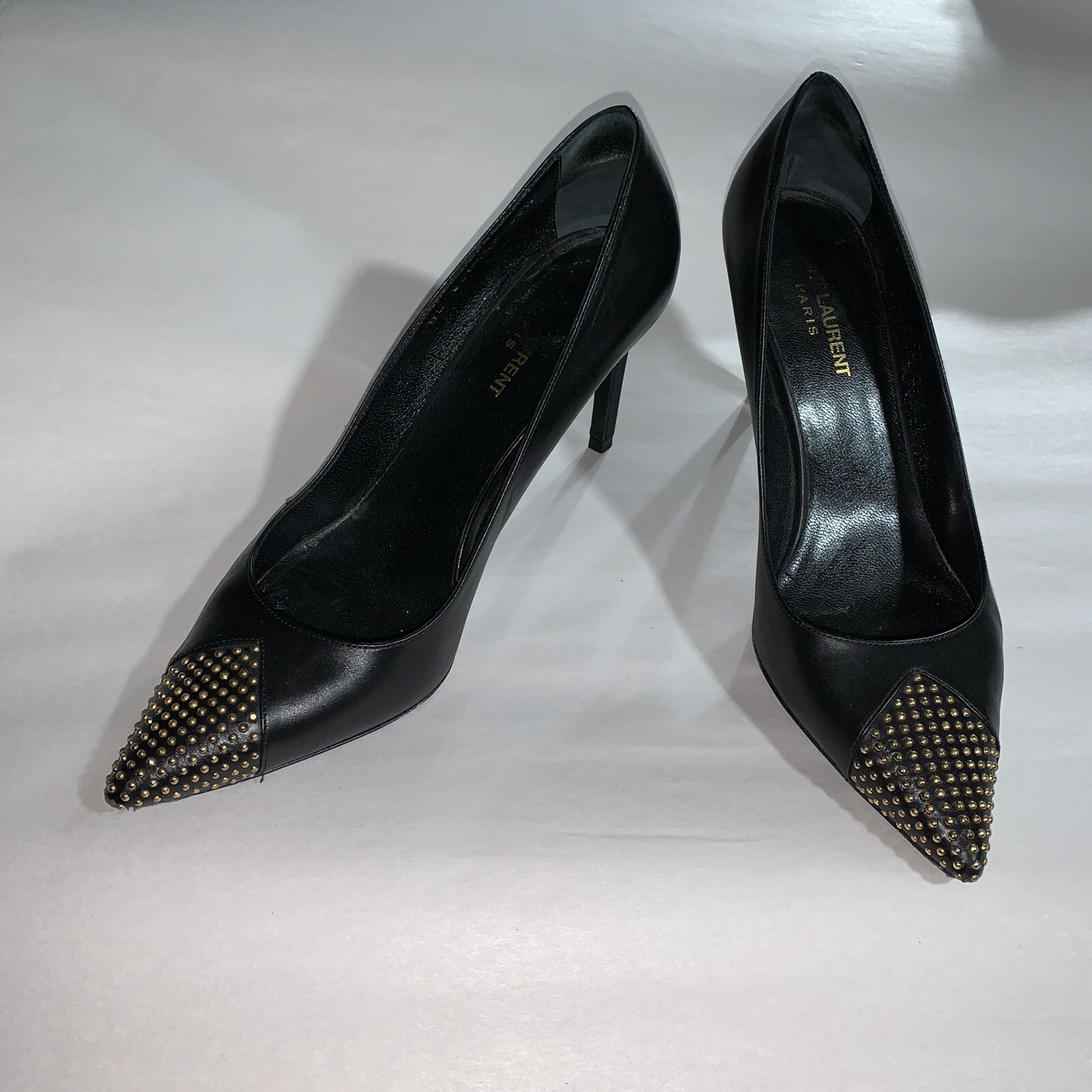 Pompe con borchie nere pre love SAINT LAURENT taglia 39 5 in pelle di vitello