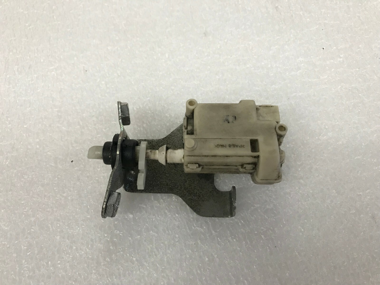 FERRARI 488 GTB SPIDER PISTA GAS FUEL FILLER FLAP ACTUATOR OEM 85143200