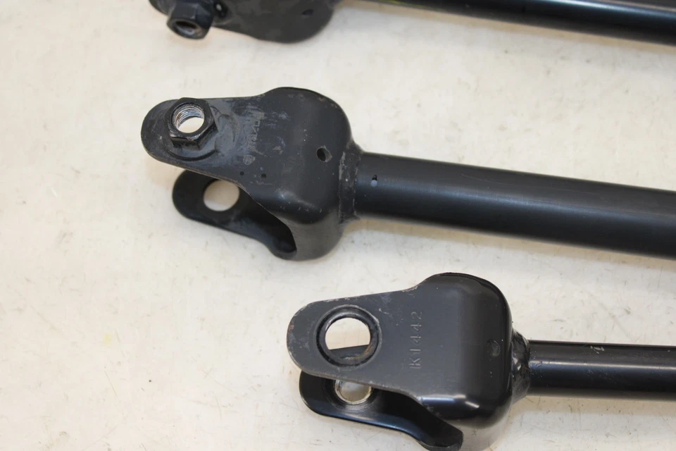 2017-2020 Fiat 124 Spider Rear Right Control Arm Set OEM MZ65 - Image 4 of 4